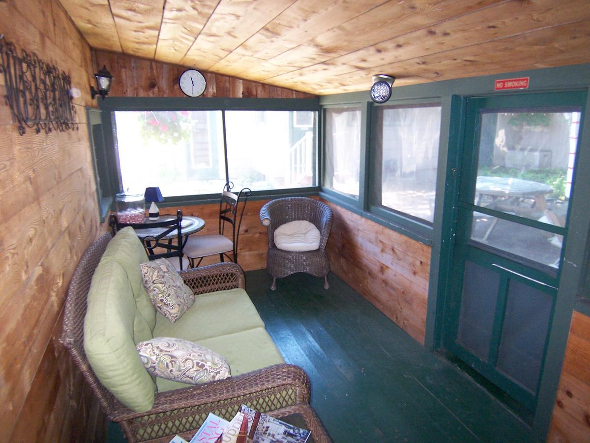 Wooden Boat Inn Clayton Buitenkant foto